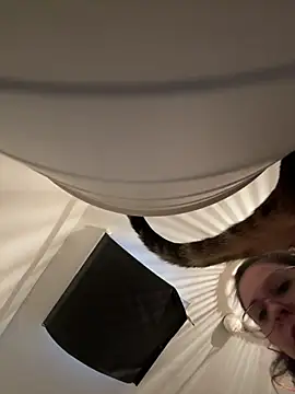 Snapshot of Rosiee69_ chatting on 03.15.25 Rosiee69 online show from 03.15.25