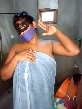 Snapshot of Crazy_Dilu chatting on 02.26.25 Crazy Dilu online show from 02.26.25