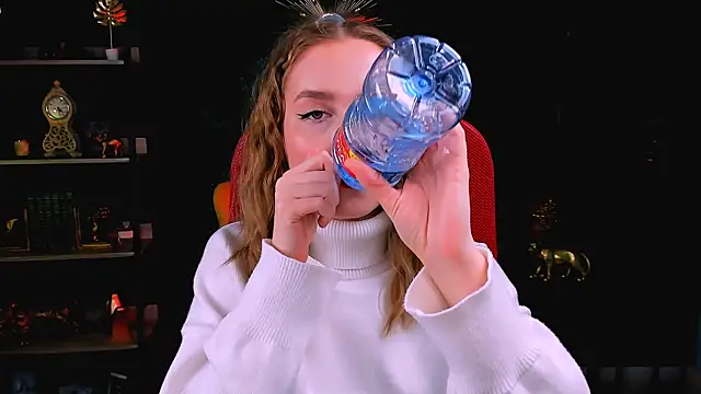 JenniferGraces online show from 02.21.25