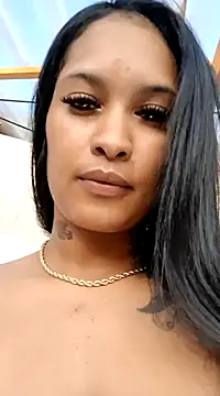 Snapshot of Alejandra_Acevedo chatting on 02.19.25 Alejandra Acevedo online show from 02.19.25