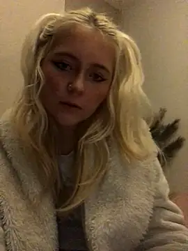 Blondie Sofia Essexbabe online show from 10.27.25