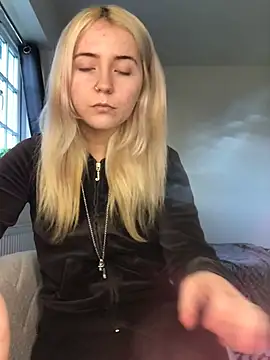 Blondie Sofia Essexbabe online show from 03.17.26