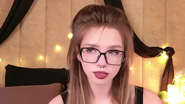 Sierra Fane online show from 12.14.25