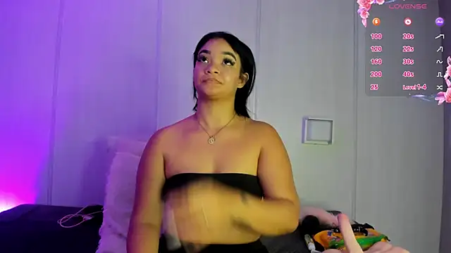 Snapshot of sasha_riverss chatting on 10.02.25 sasha riverss online show from 10.02.25