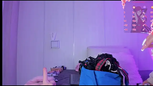 Snapshot of sasha_riverss chatting on 10.27.25 sasha riverss online show from 10.27.25