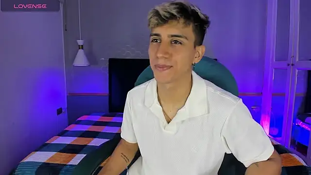 Allex Cano online show from 02.22.25