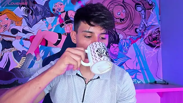 Allex Cano online show from 12.05.25