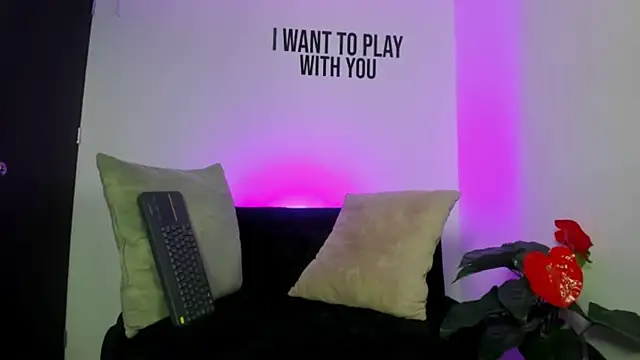 Zamira Taylor online show from 02.28.25