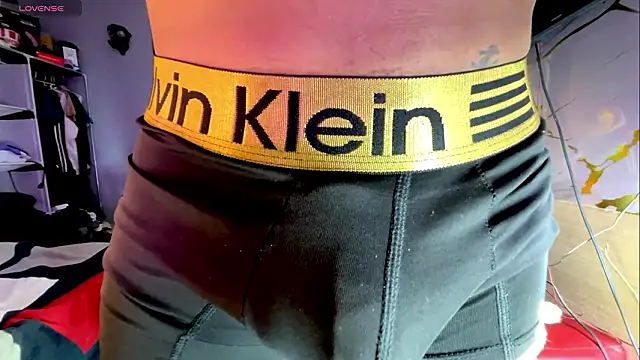 Snapshot of jeffvalemtino chatting on 02.10.26 jeffvalemtino online show from 02.10.26