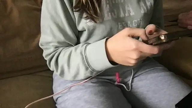 Snapshot of ashleighpink chatting on 02.06.26 ashleighpink online show from 02.06.26