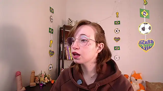 Snapshot of Elise_Nyx chatting on 06.23.26 Elise Nyx online show from 06.23.26