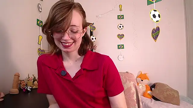 Snapshot of Elise_Nyx chatting on 06.25.26 Elise Nyx online show from 06.25.26