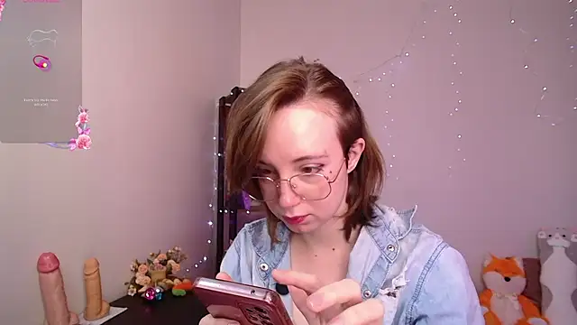 Snapshot of Elise_Nyx chatting on 07.10.26 Elise Nyx online show from 07.10.26