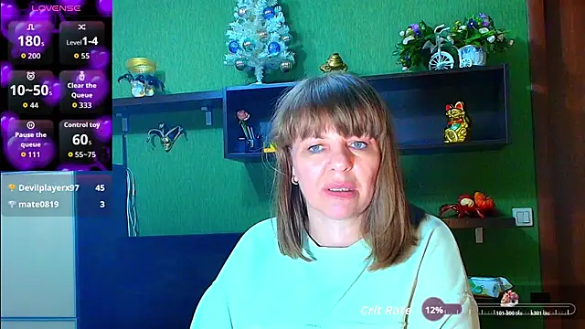 Snapshot of VeronikawGold chatting on 12.14.25 VeronikawGold online show from 12.14.25