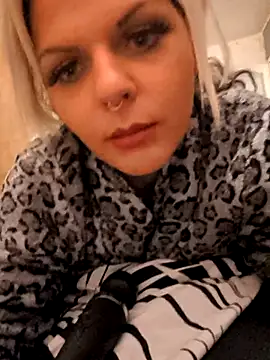 Glory Max online show from 02.10.26