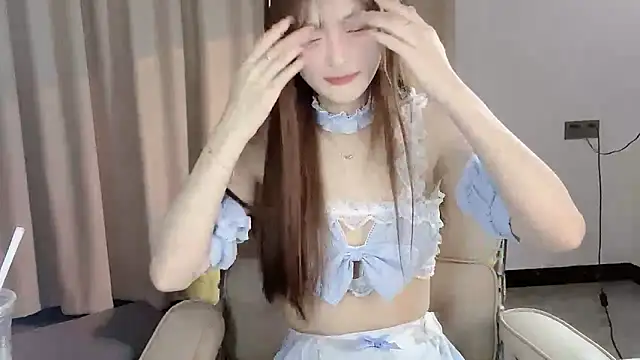 Snapshot of Annnnqi-77 chatting on 03.19.25 Annnnqi-77 online show from 03.19.25