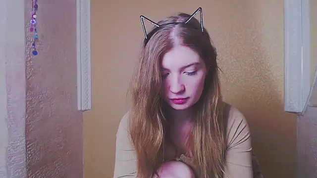 Snapshot of faiirylight chatting on 03.19.25 faiirylight online show from 03.19.25