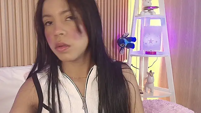 Snapshot of emily_sweett24 chatting on 02.09.26 emily sweett24 online show from 02.09.26