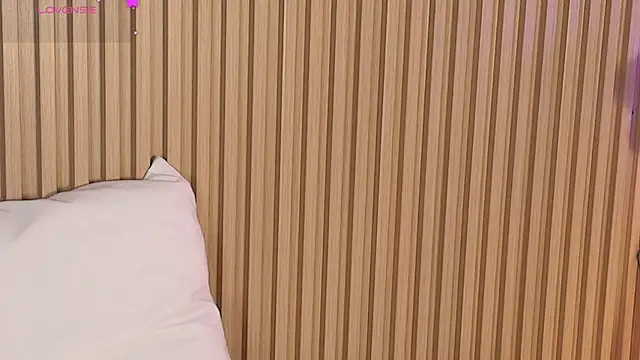 Snapshot of emily_sweett24 chatting on 02.19.26 emily sweett24 online show from 02.19.26