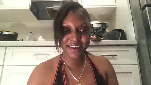 Snapshot of BubblyBabyy chatting on 02.25.25 BubblyBabyy online show from 02.25.25