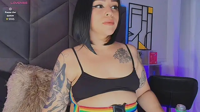 Carlaguzman  online show from 07.20.26