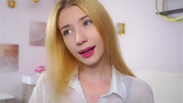 SunnivaCovil online show from 02.10.26