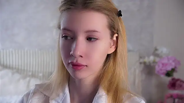 SunnivaCovil online show from 04.23.26