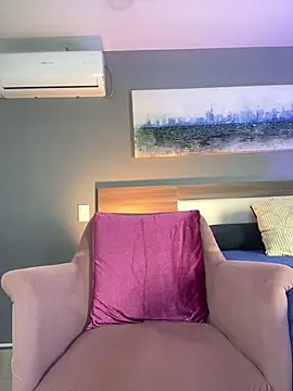 Ashly hills online show from 03.25.26