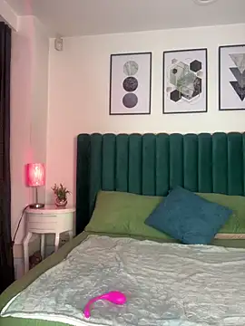 Tyla Ks online show from 03.01.25