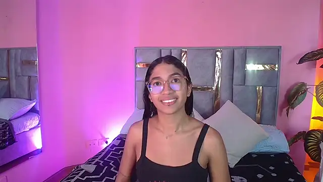 Tyla Ks online show from 03.22.25