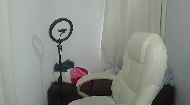 Mature 2025 online show from 03.01.25