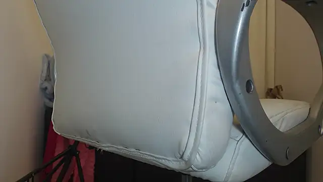 Mature 2025 online show from 03.17.25