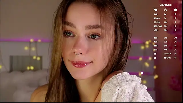 Snapshot of EmilaMills chatting on 03.08.26 EmilaMills online show from 03.08.26