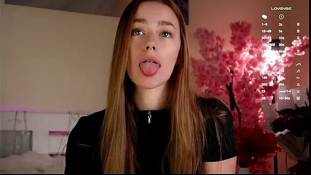 Snapshot of EmilaMills chatting on 03.14.26 EmilaMills online show from 03.14.26