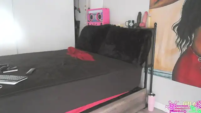 Queenanitadix online show from 04.27.26