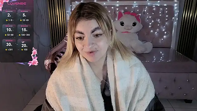 lili conor s online show from 11.14.25