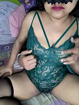 Snapshot of Hotty_Neha69 chatting on 03.21.25 Hotty Neha69 online show from 03.21.25