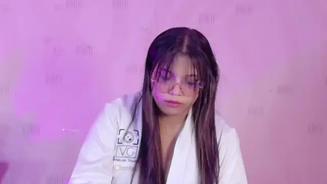 innocenthazel online show from 02.23.26