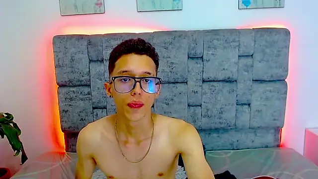 skinny bigcock02 online show from 02.24.25