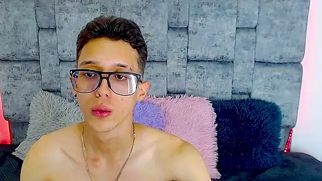 skinny bigcock02 online show from 02.25.25