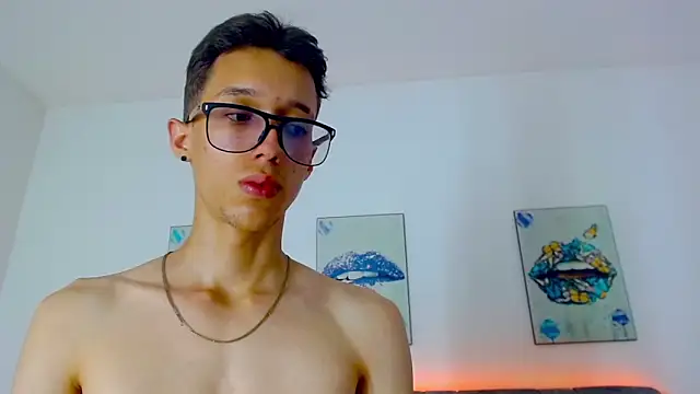 skinny bigcock02 online show from 03.07.25