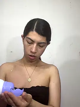 Cassie bloom online show from 09.26.25