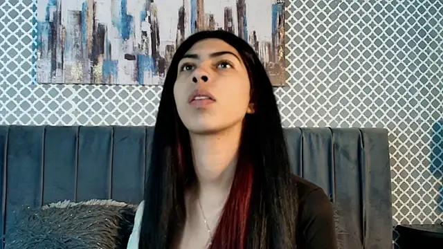 Cassie bloom online show from 10.07.25