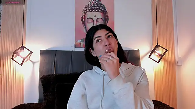 Cassie bloom online show from 11.09.25