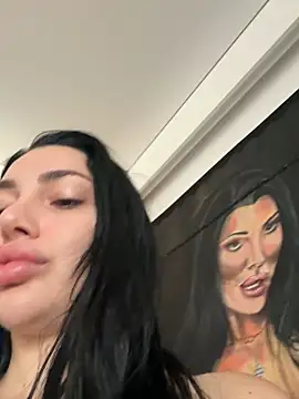 Mia Splash online show from 03.15.26