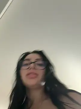 Mia Splash online show from 06.27.26