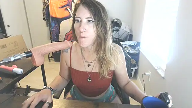 Snapshot of M3TAA chatting on 10.24.25 M3TAA online show from 10.24.25