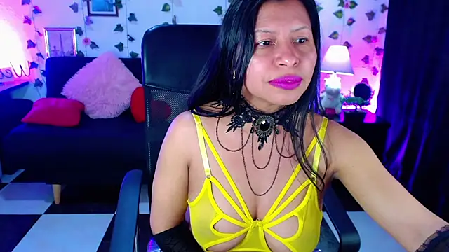 Snapshot of AbbyPrincessAGT chatting on 07.11.26 AbbyPrincessAGT online show from 07.11.26