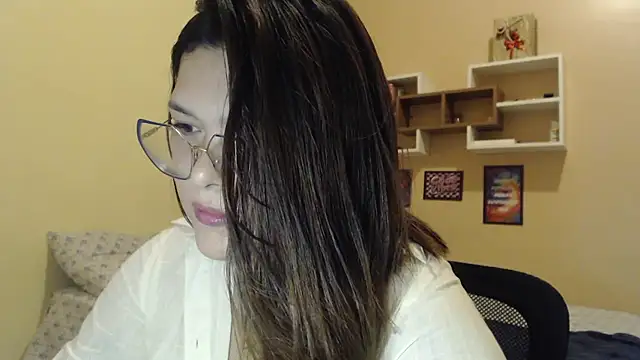 Snapshot of GoddessChaar chatting on 01.09.26 GoddessChaar online show from 01.09.26