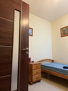 Snapshot of mikekmi21 chatting on 12.17.25 mikekmi21 online show from 12.17.25